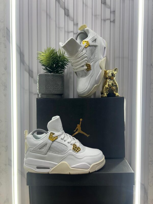 nike-retro-vary-shoes-6