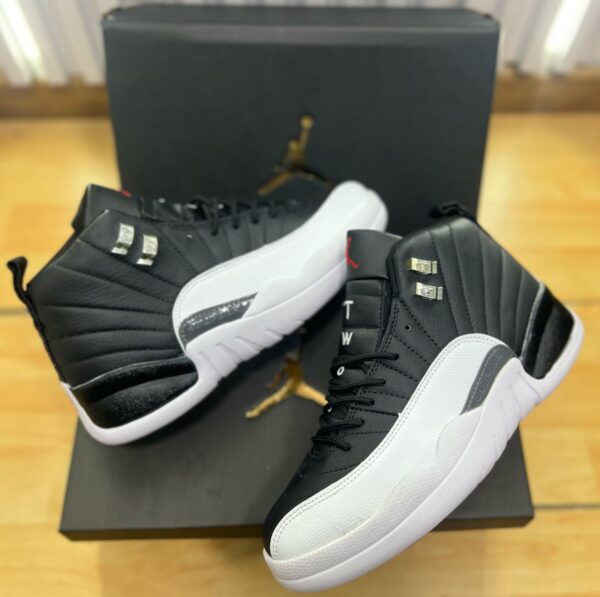 jordan-retro-12-blanco-negro