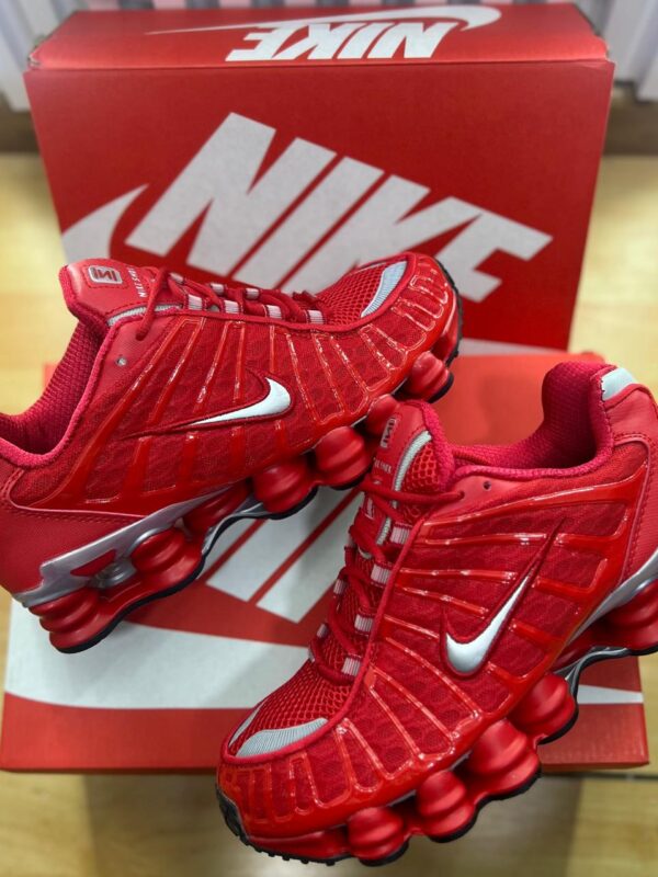 shox-roja