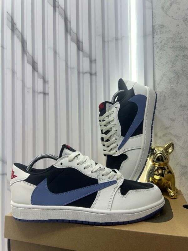 traviss-play-station